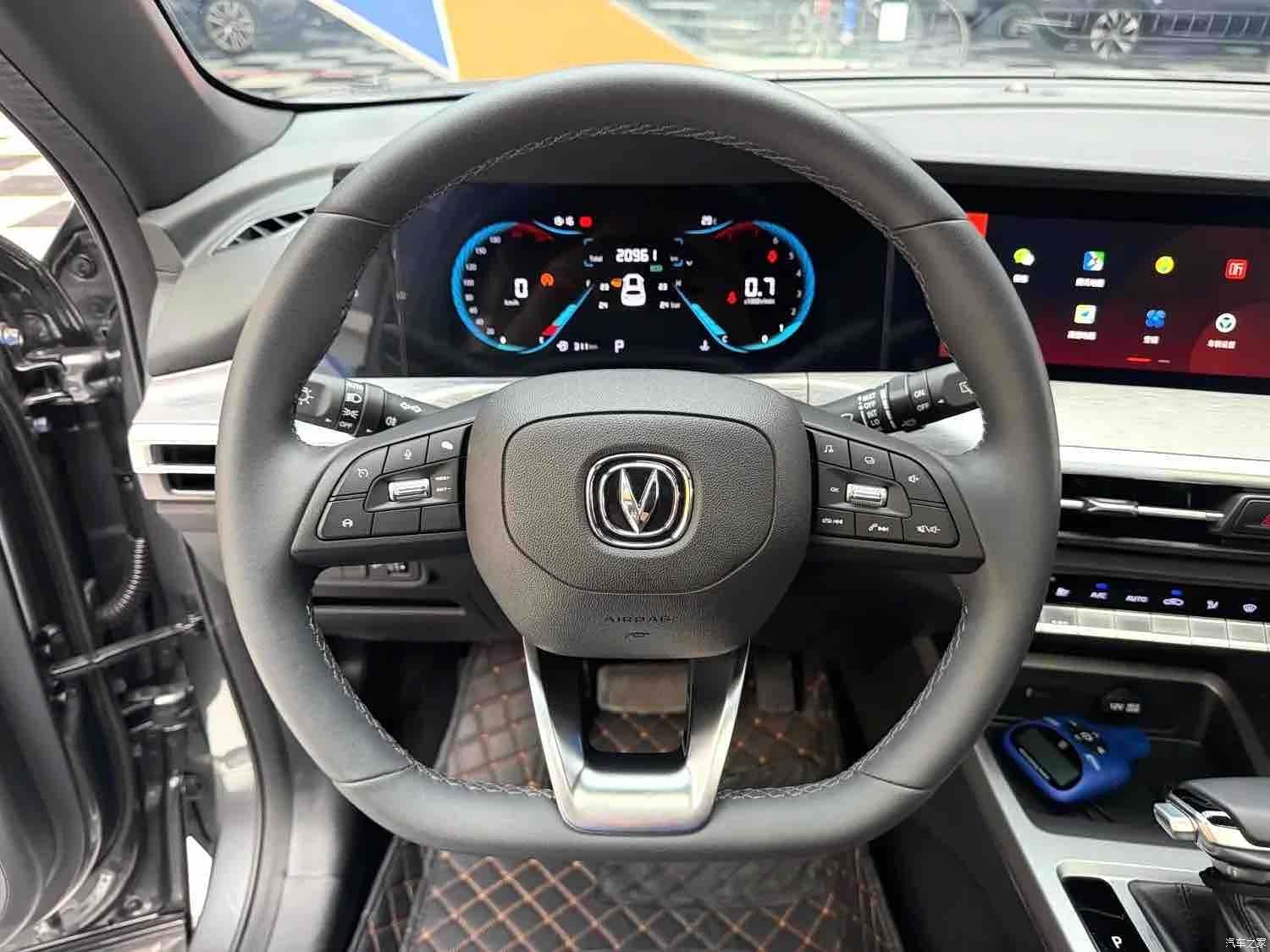 Changan CS35, 2022 все фото