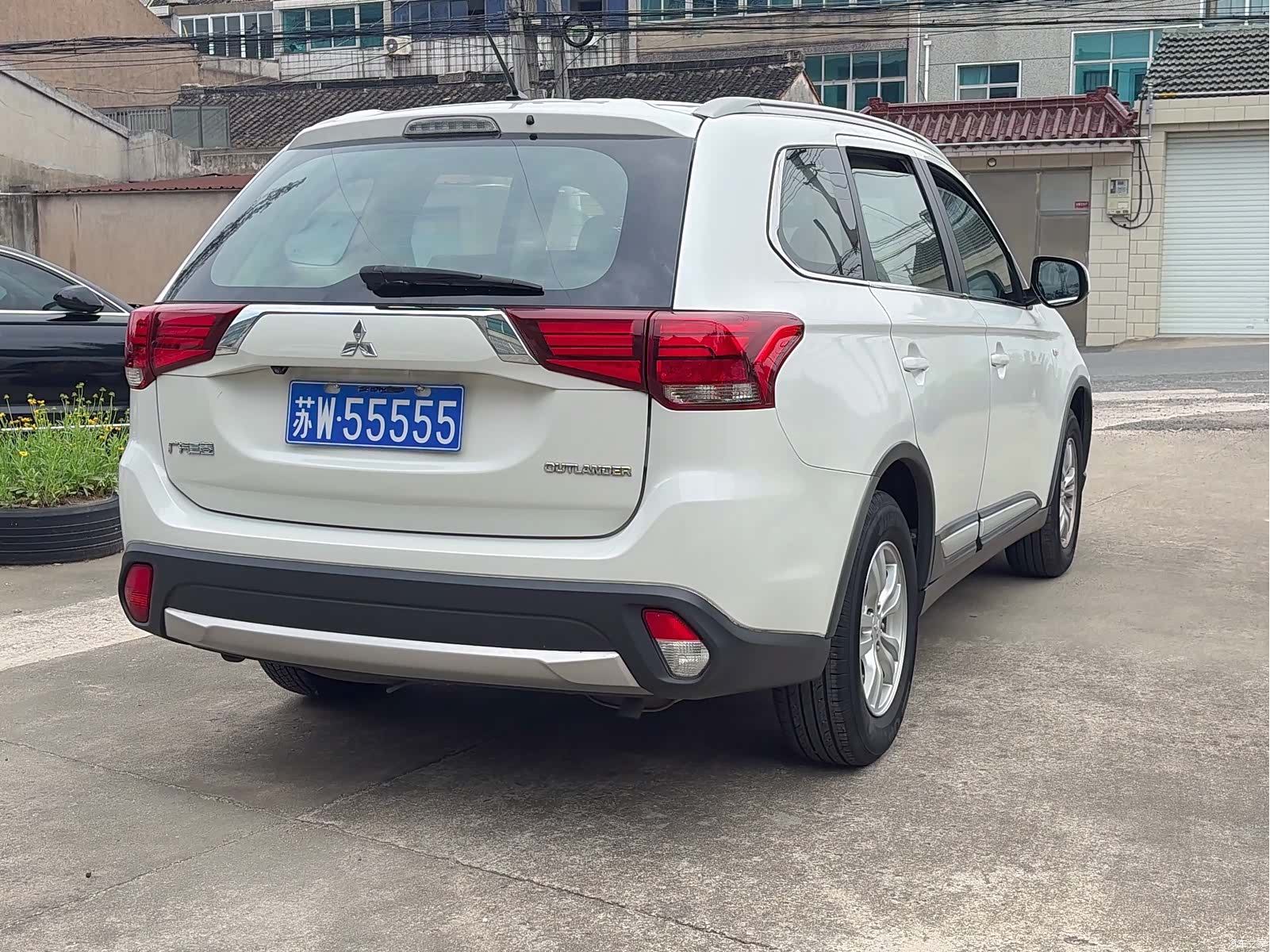 Mitsubishi Outlander, 2017 16