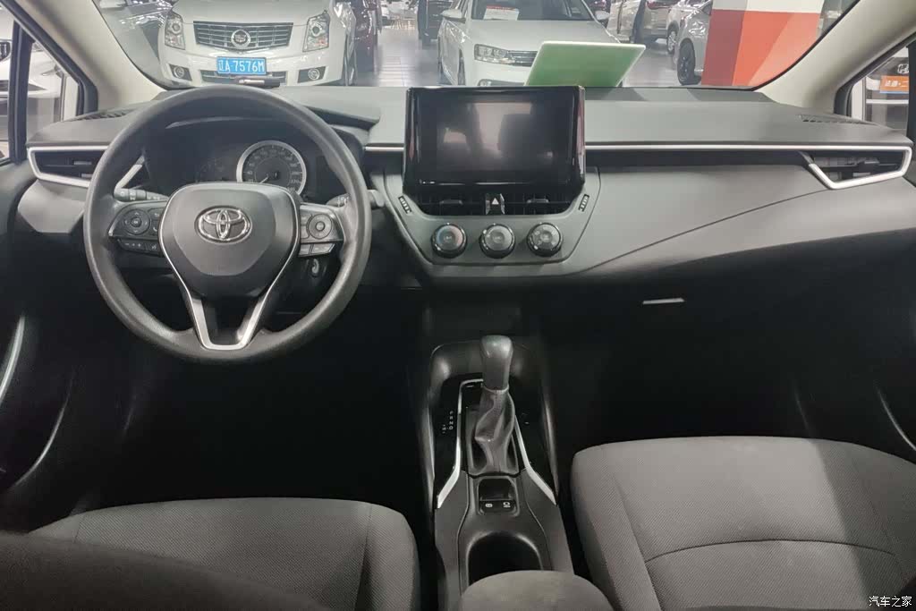 Toyota Corolla, 2023 12