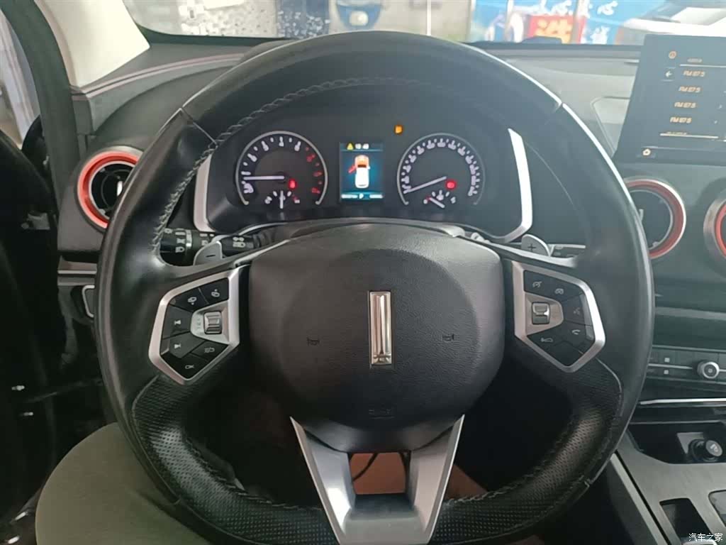 WEY VV5, 2018 11