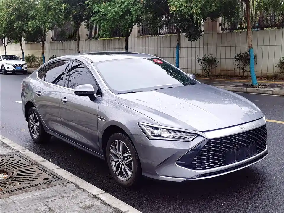 BYD Qin Yuan BYD Qin Yuan