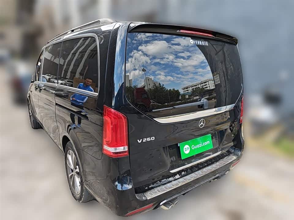 Mercedes-Benz V-class