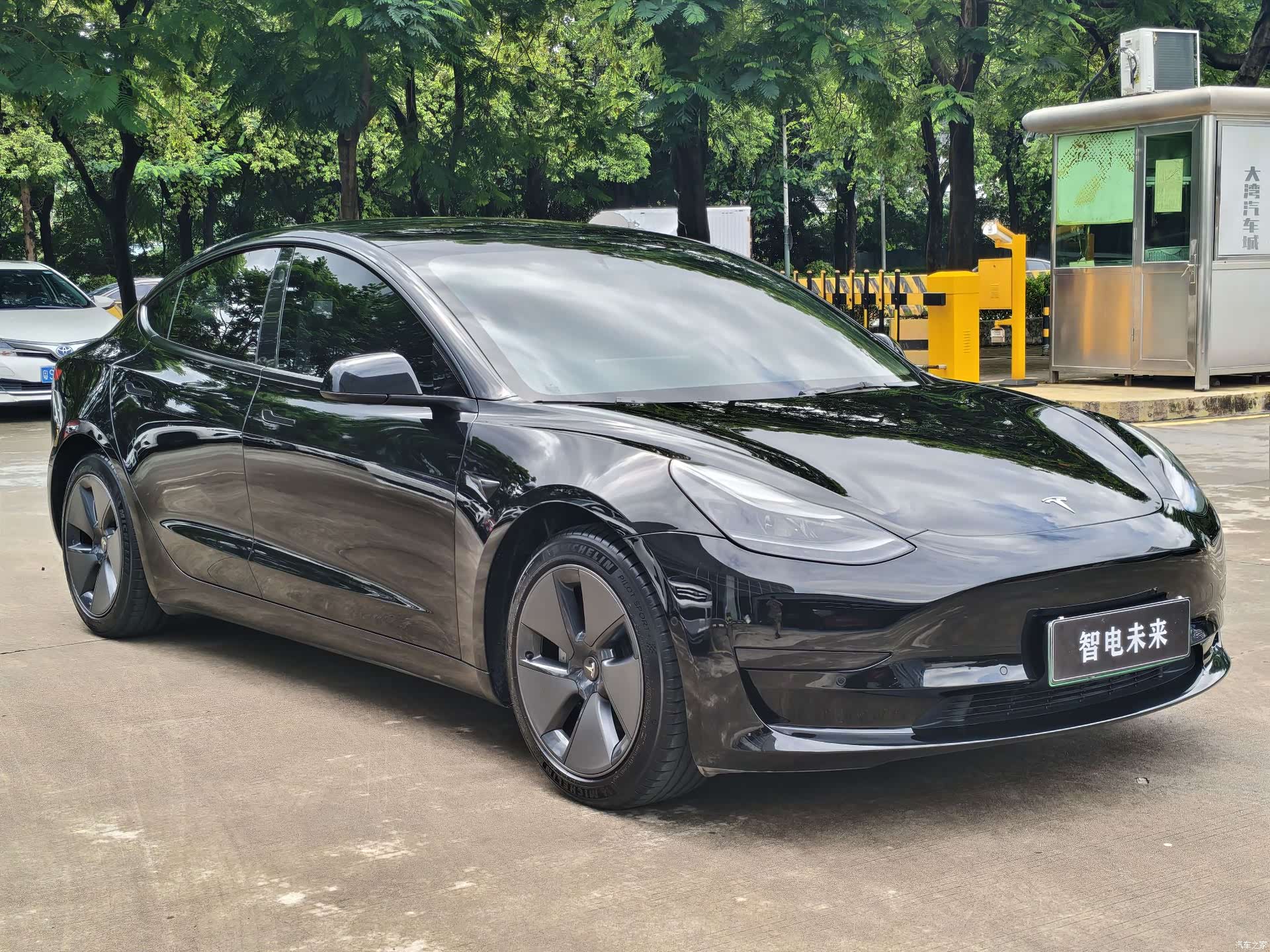 Tesla Model 3, 2022 12