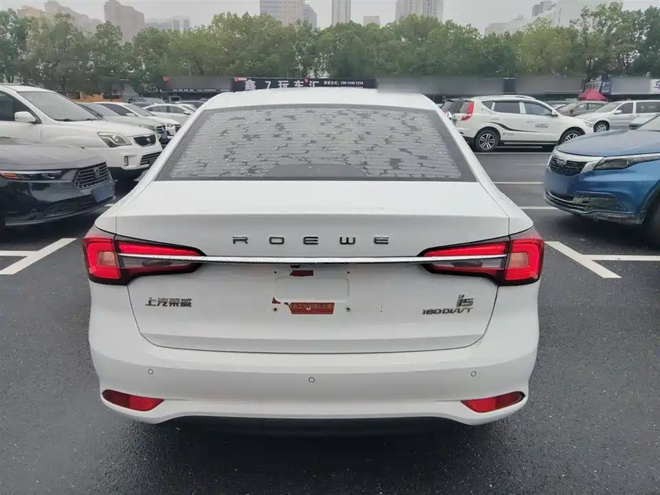 Roewe i5