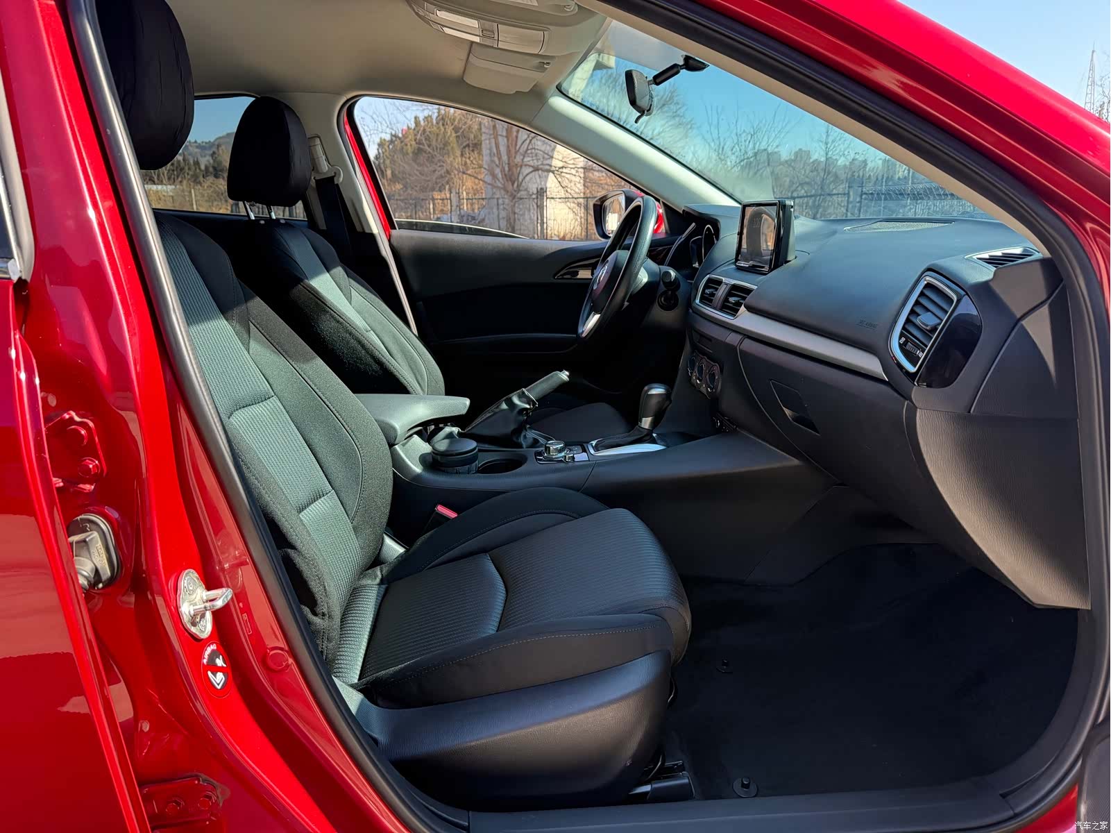 Mazda Mazda3, 2016 7
