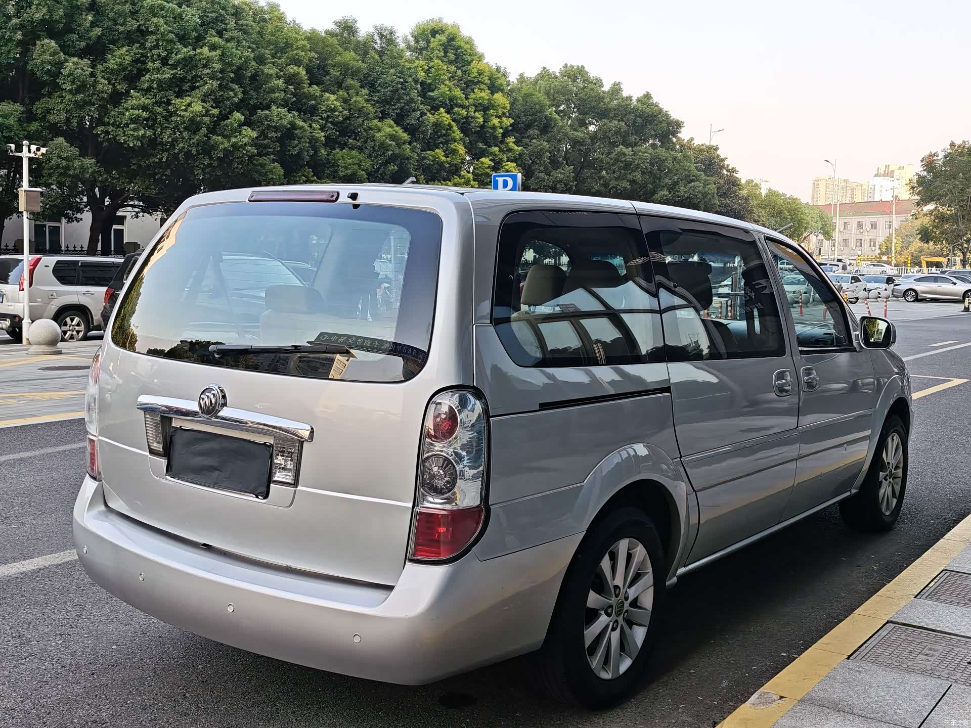 Buick GL8, 2015 8