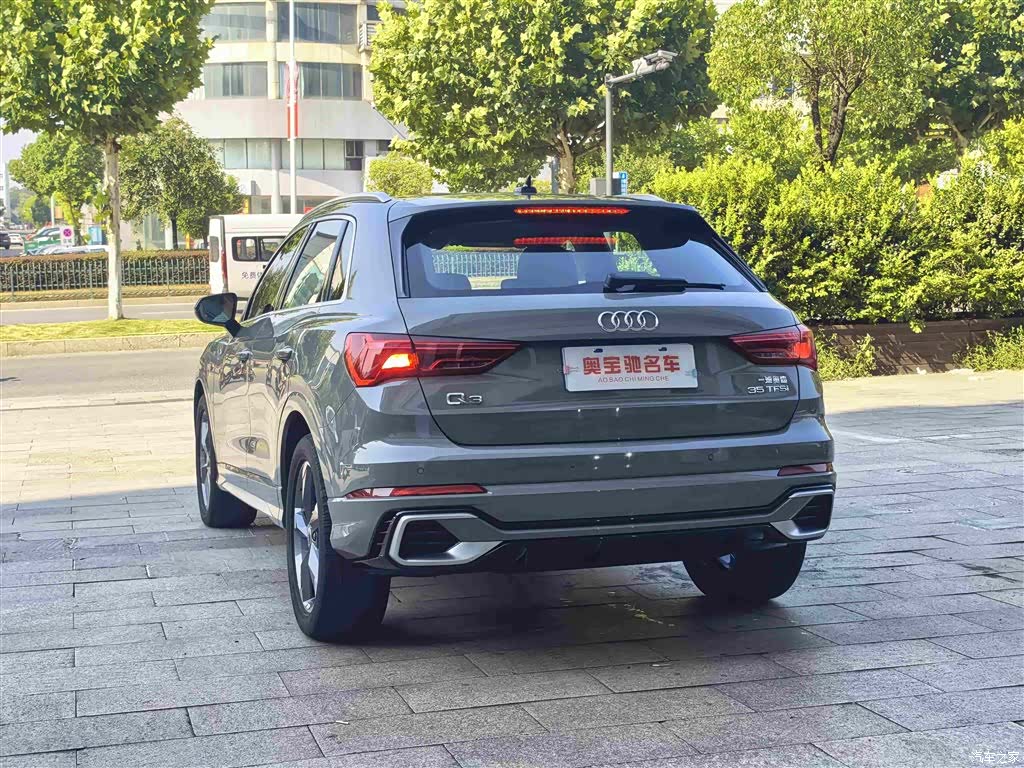 Audi Q3, 2024 9