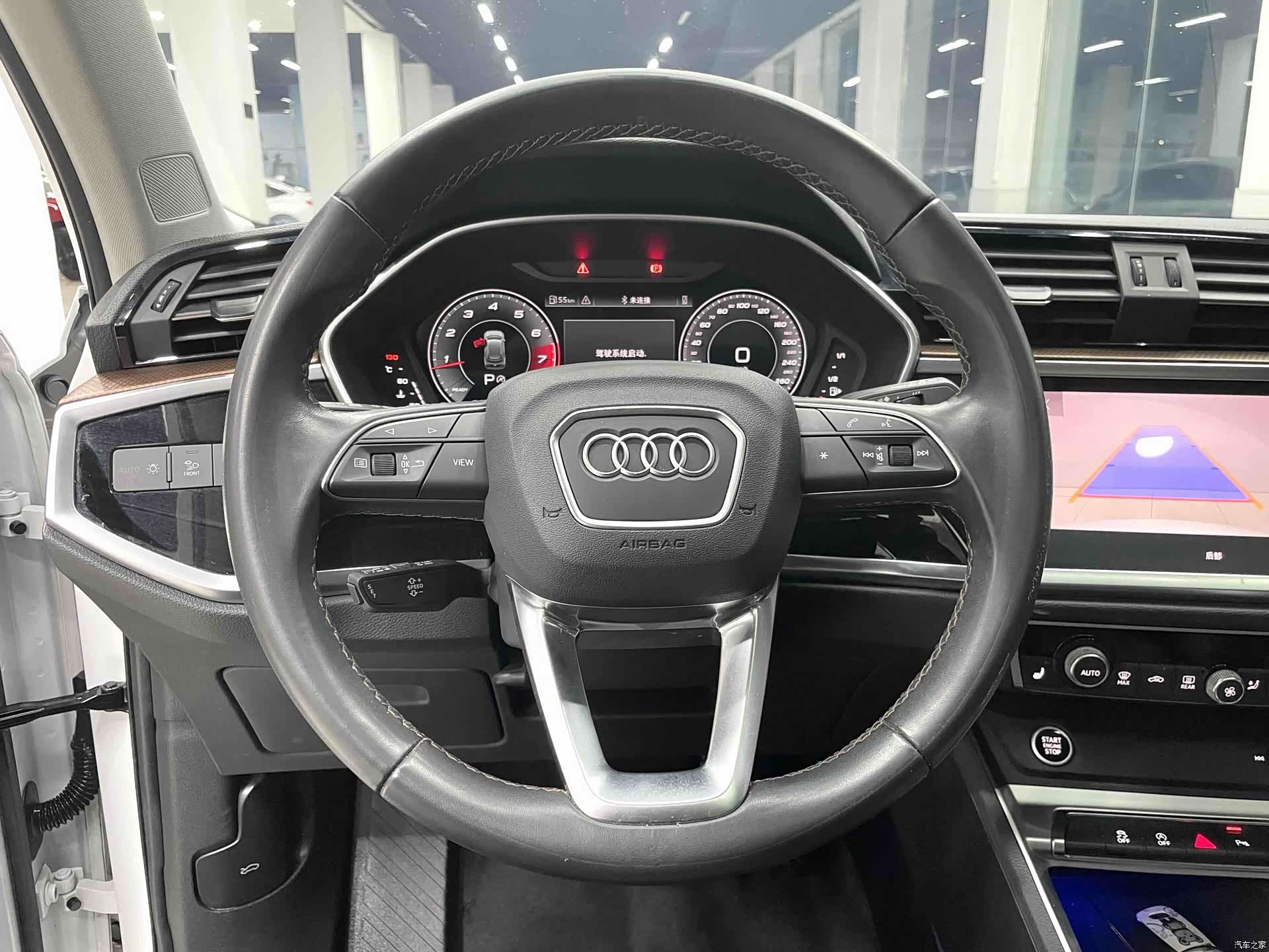 Audi Q3, 2022 8