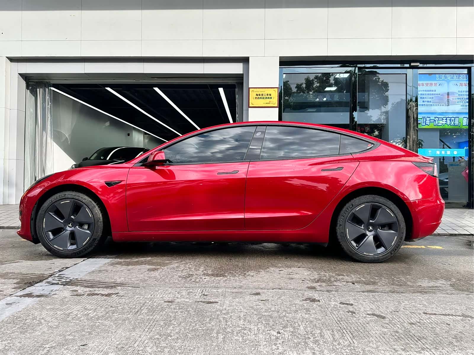 Tesla Model 3, 2022 2