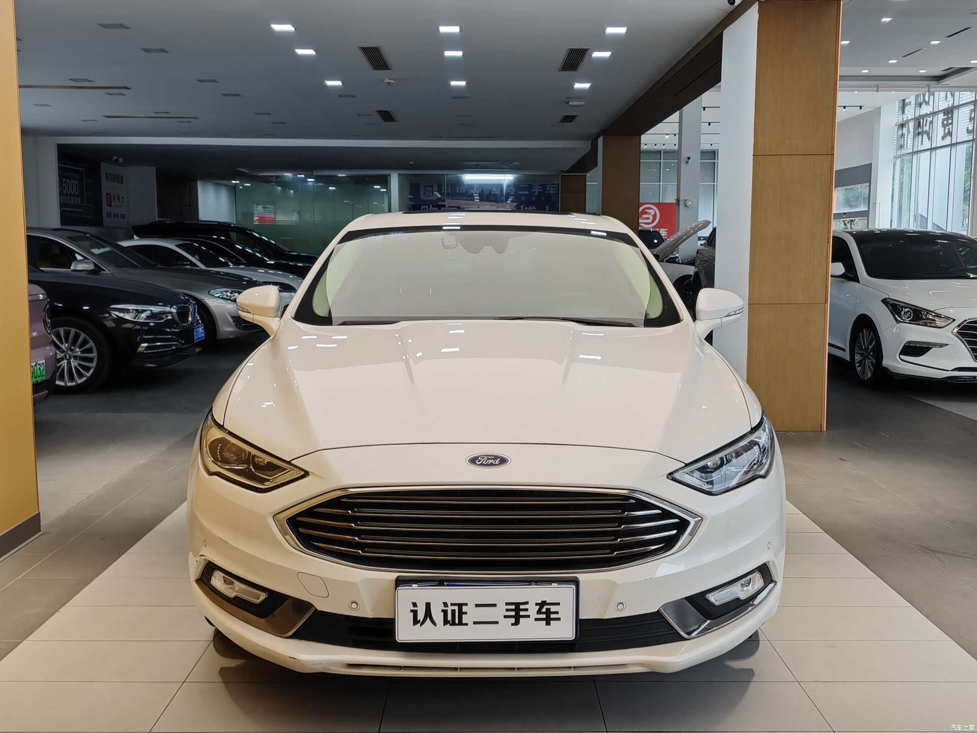 Ford Mondeo, 2018 3