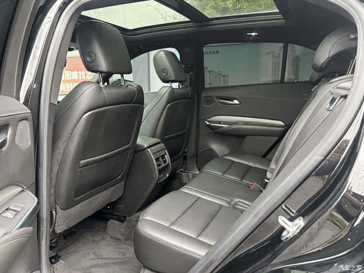 Cadillac XT4, 2023 9