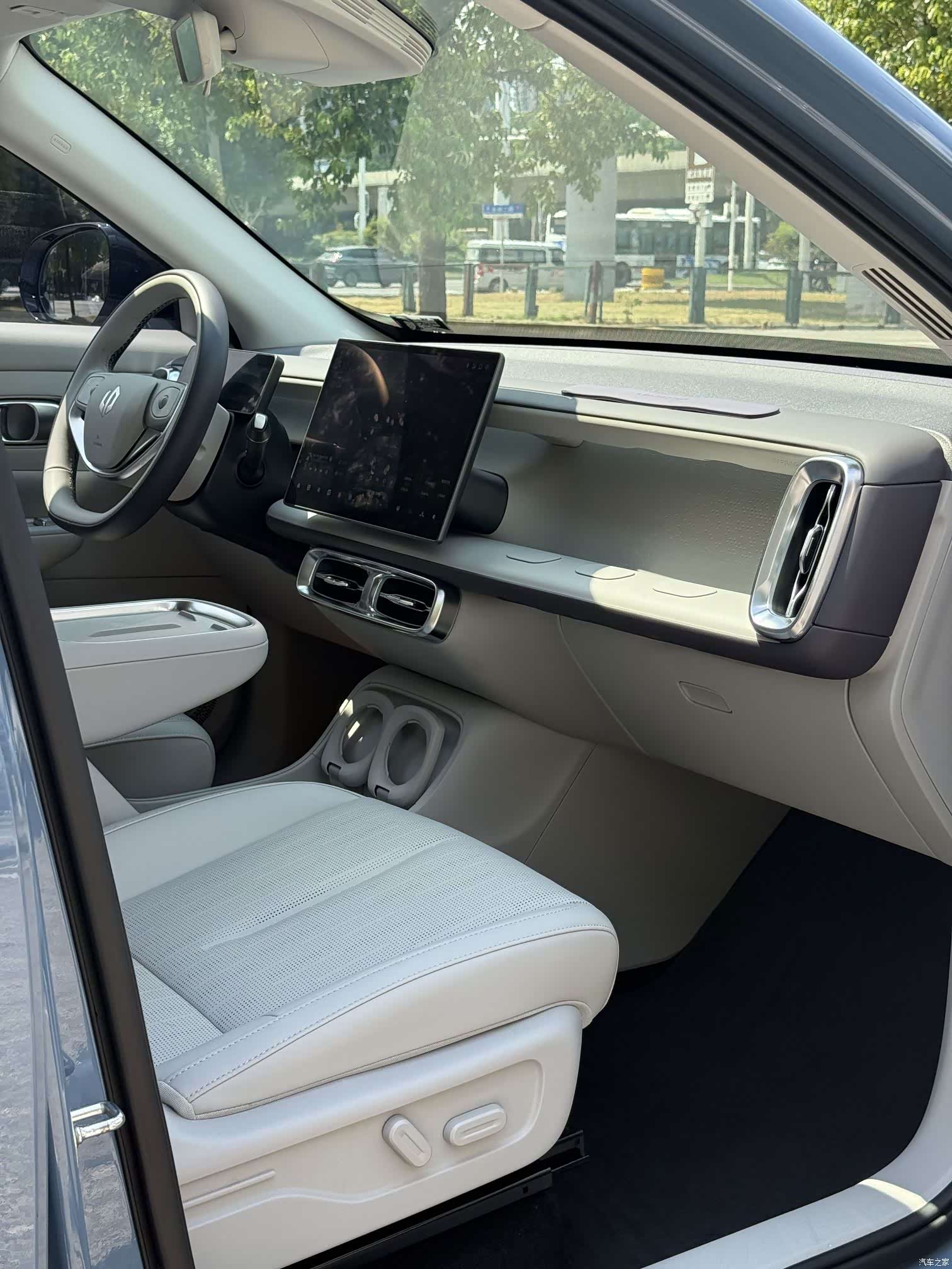 Leapmotor B10, 2025 все фото