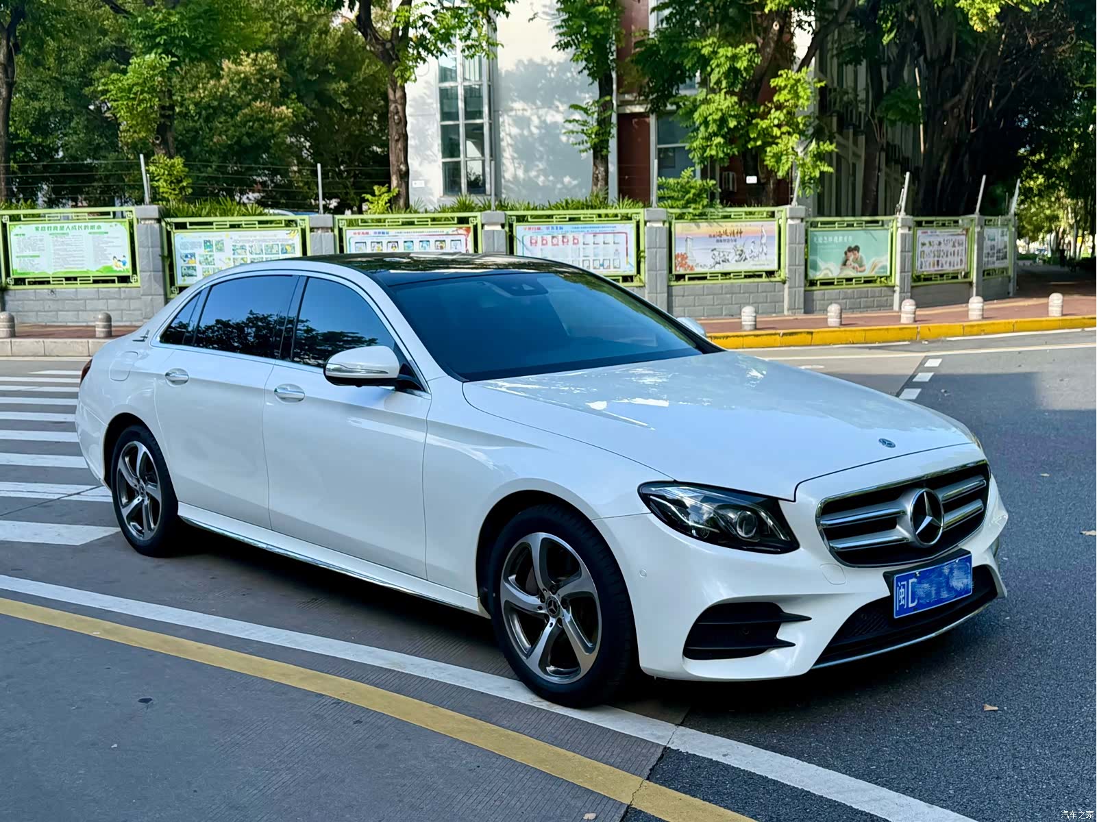 Mercedes-Benz E-Class, 2017 3