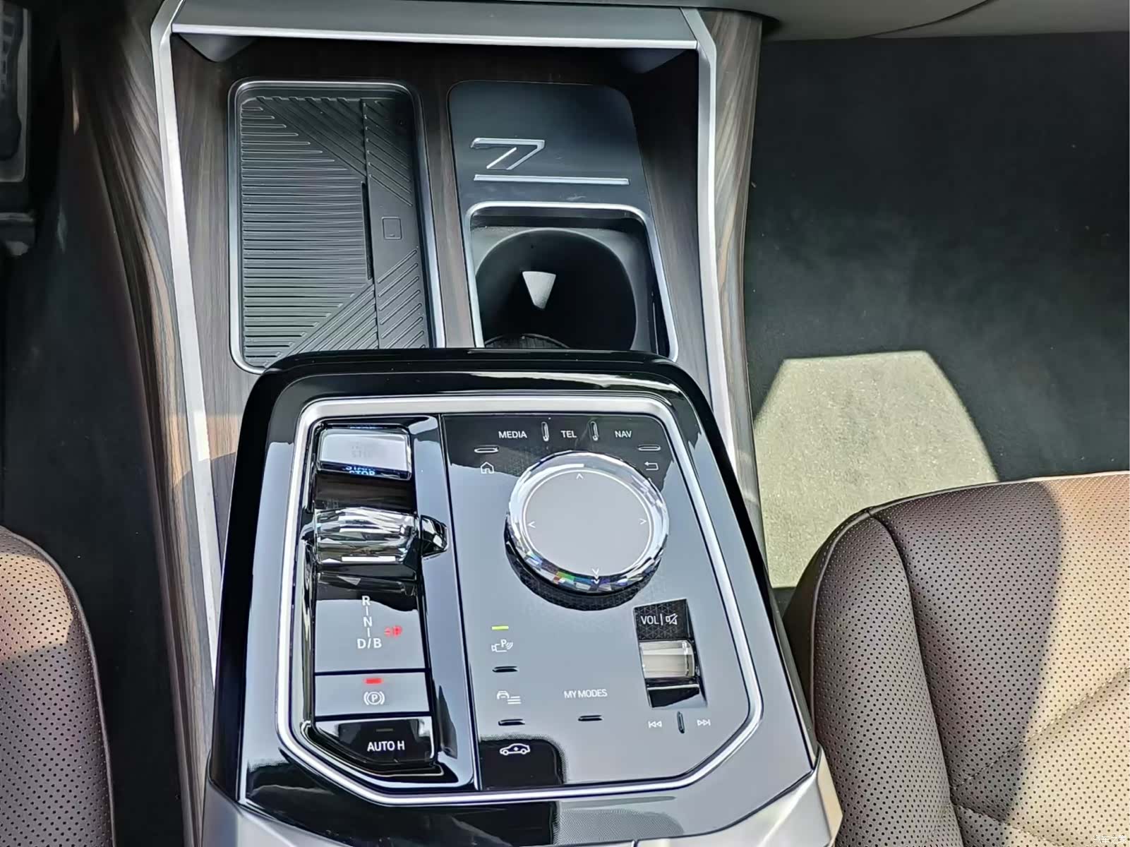 BMW i7, 2023 14