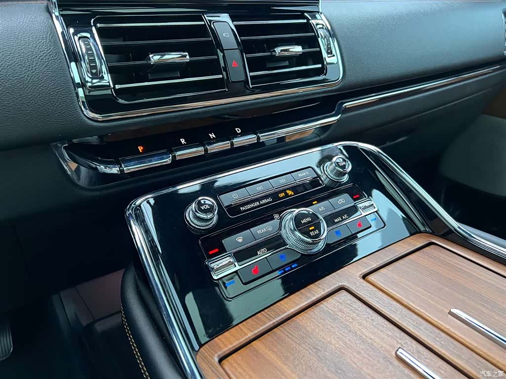 Lincoln Navigator, 2019 22