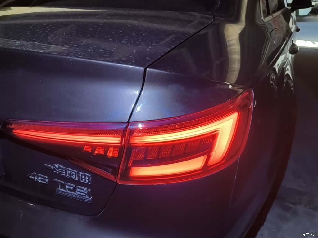 Audi A4L, 2016 8