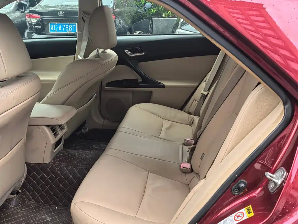 Toyota Reiz Toyota Reiz