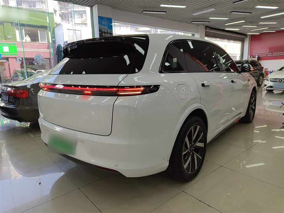 Li Auto Ideal L7