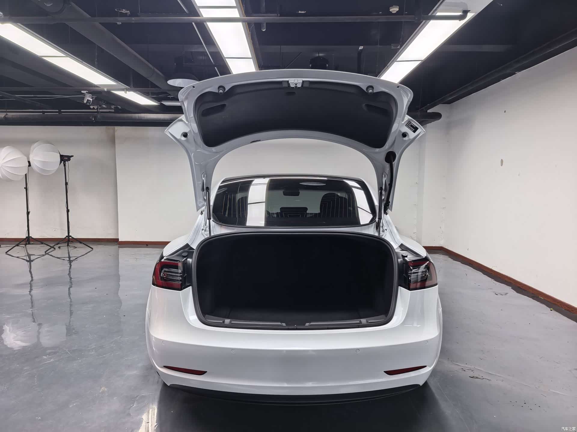 Tesla Model 3, 2021 9