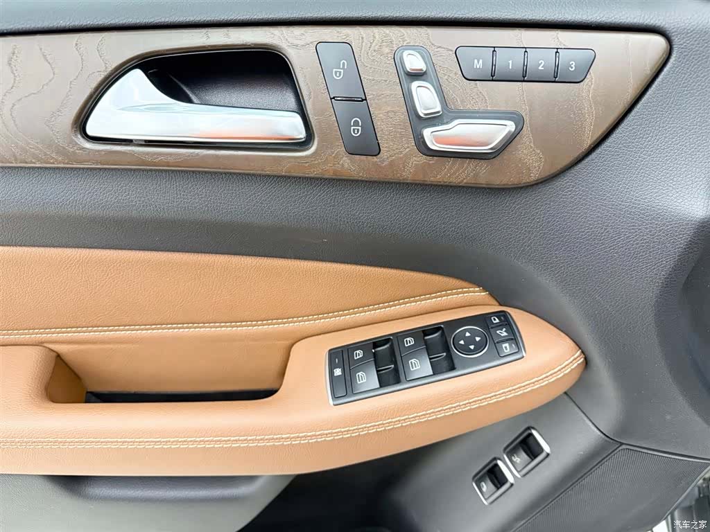 Mercedes-Benz GLS, 2018 15