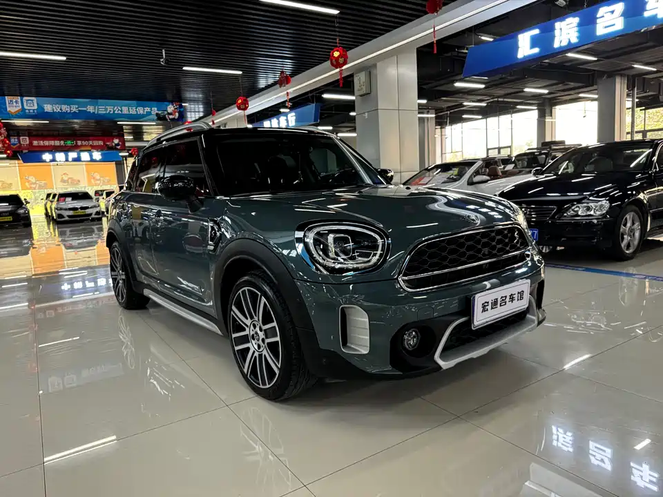 MINI COUNTRYMAN