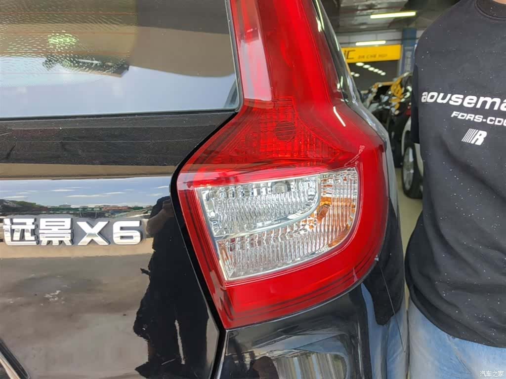 Geely X6, 2016 8