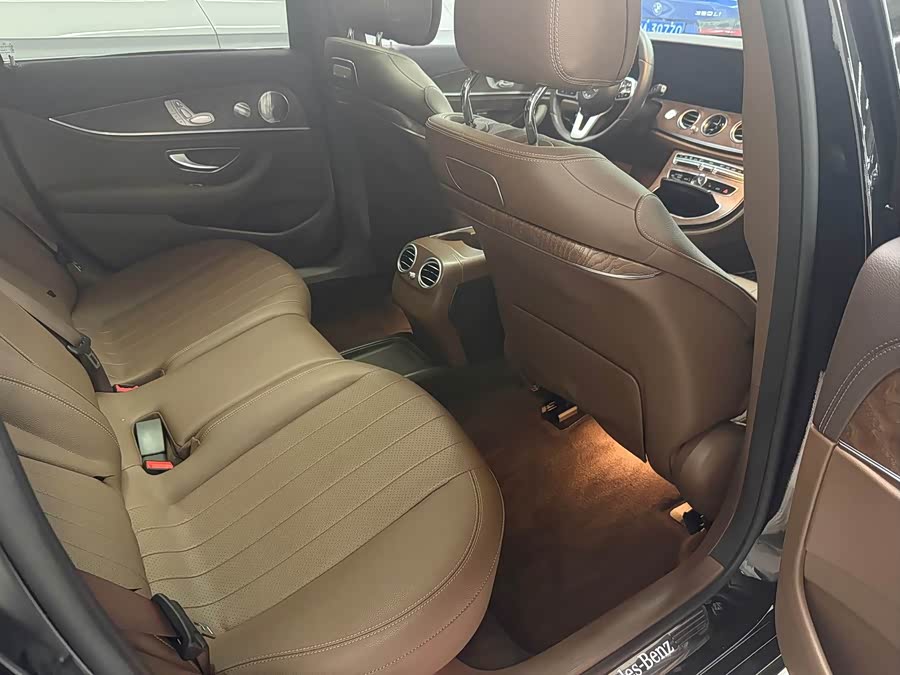 Mercedes-Benz E-Class 2019, фото 5