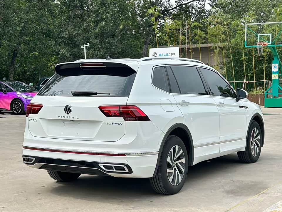 Volkswagen Tiguan L