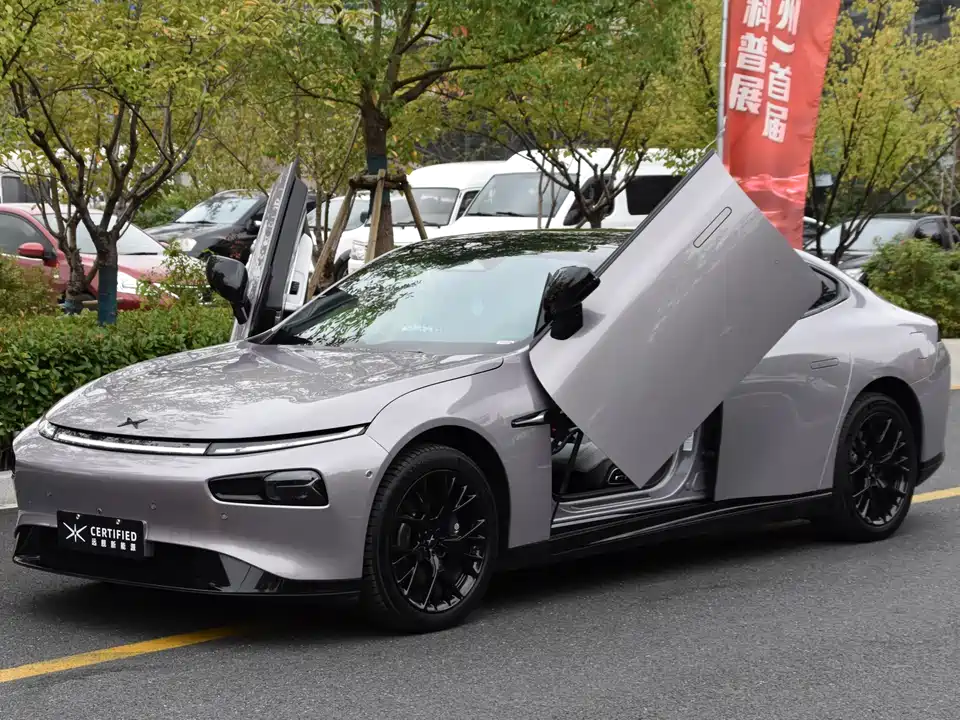 XPENG P7