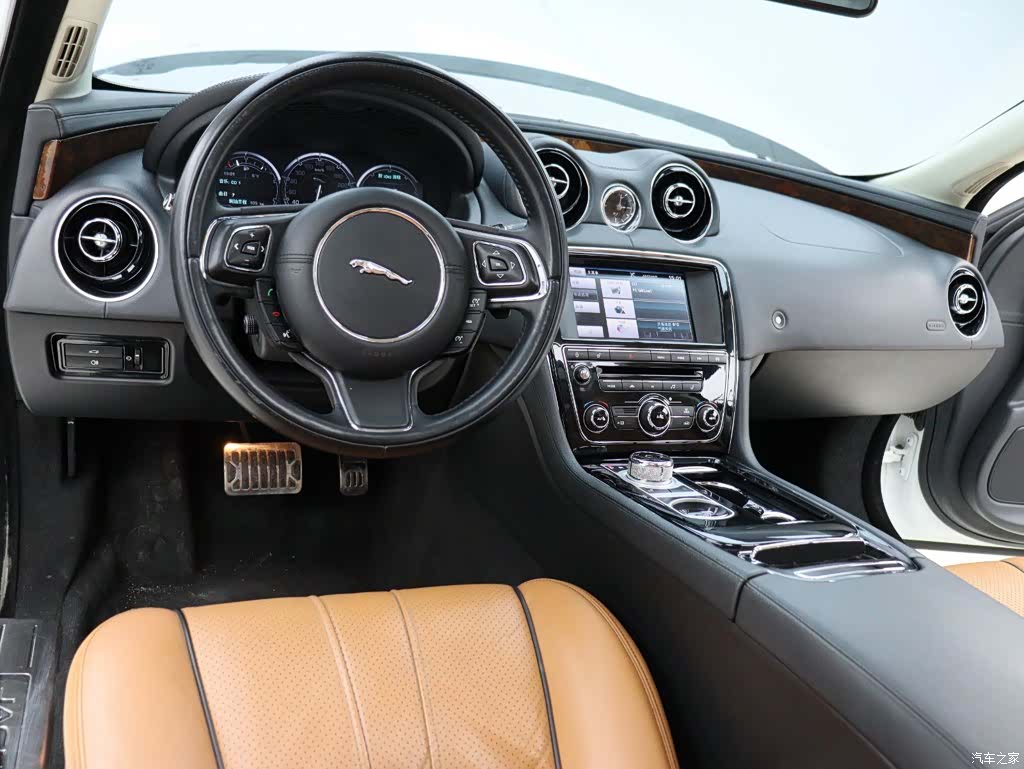 Jaguar XJ, 2014 10