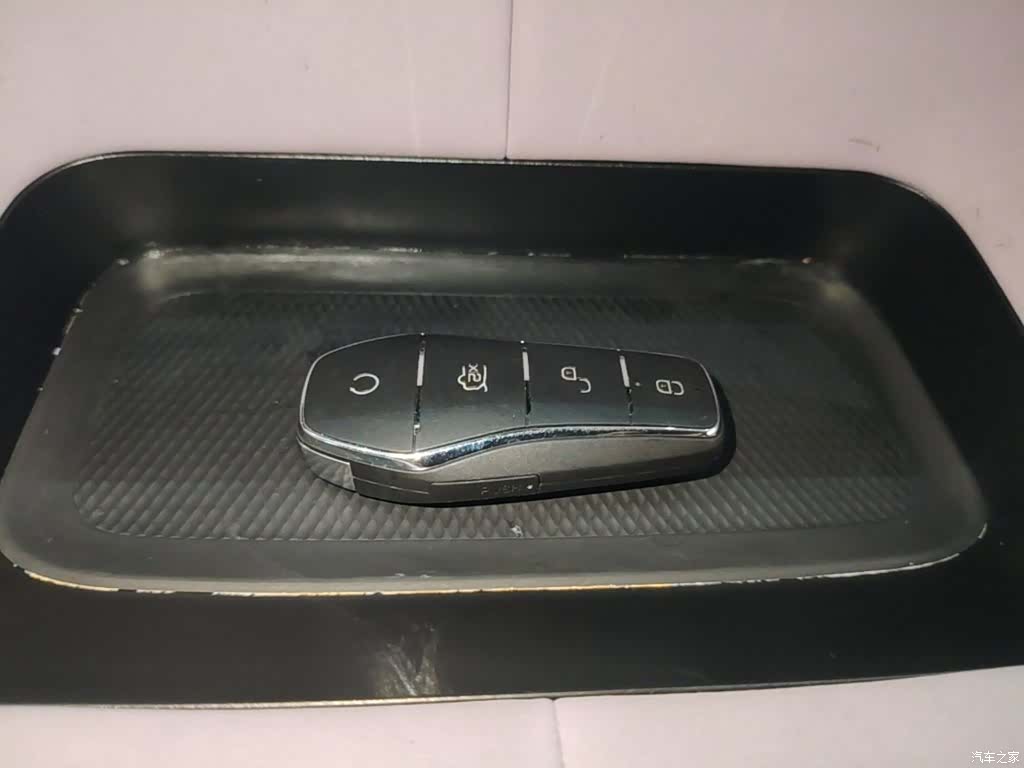 BYD Dolphin, 2022 9