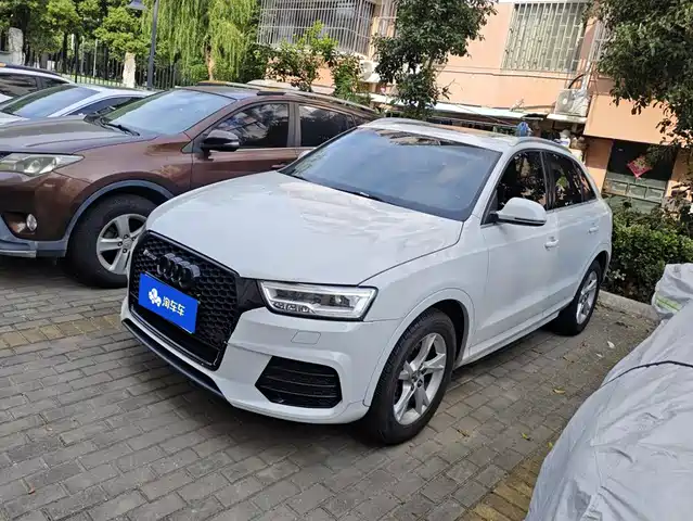 Audi Q3 2018 — купить из Китая под заказ