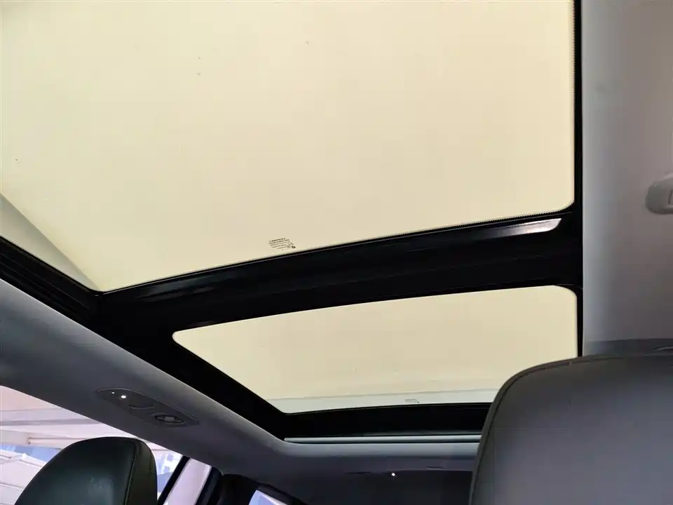 Jeep Grand Commander