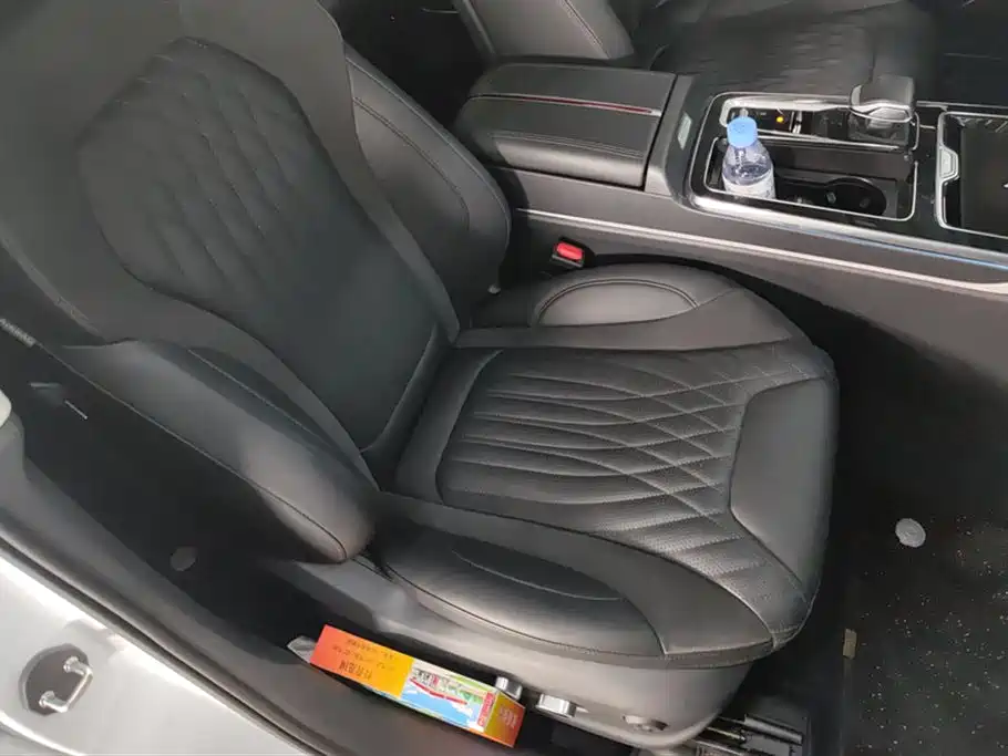 Hongqi HS5 Hongqi HS5