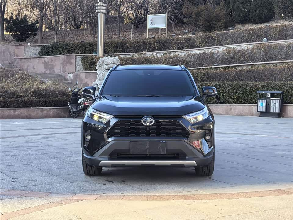 Toyota RAV4 Rongfang