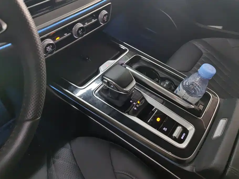 Hongqi HS5 Hongqi HS5