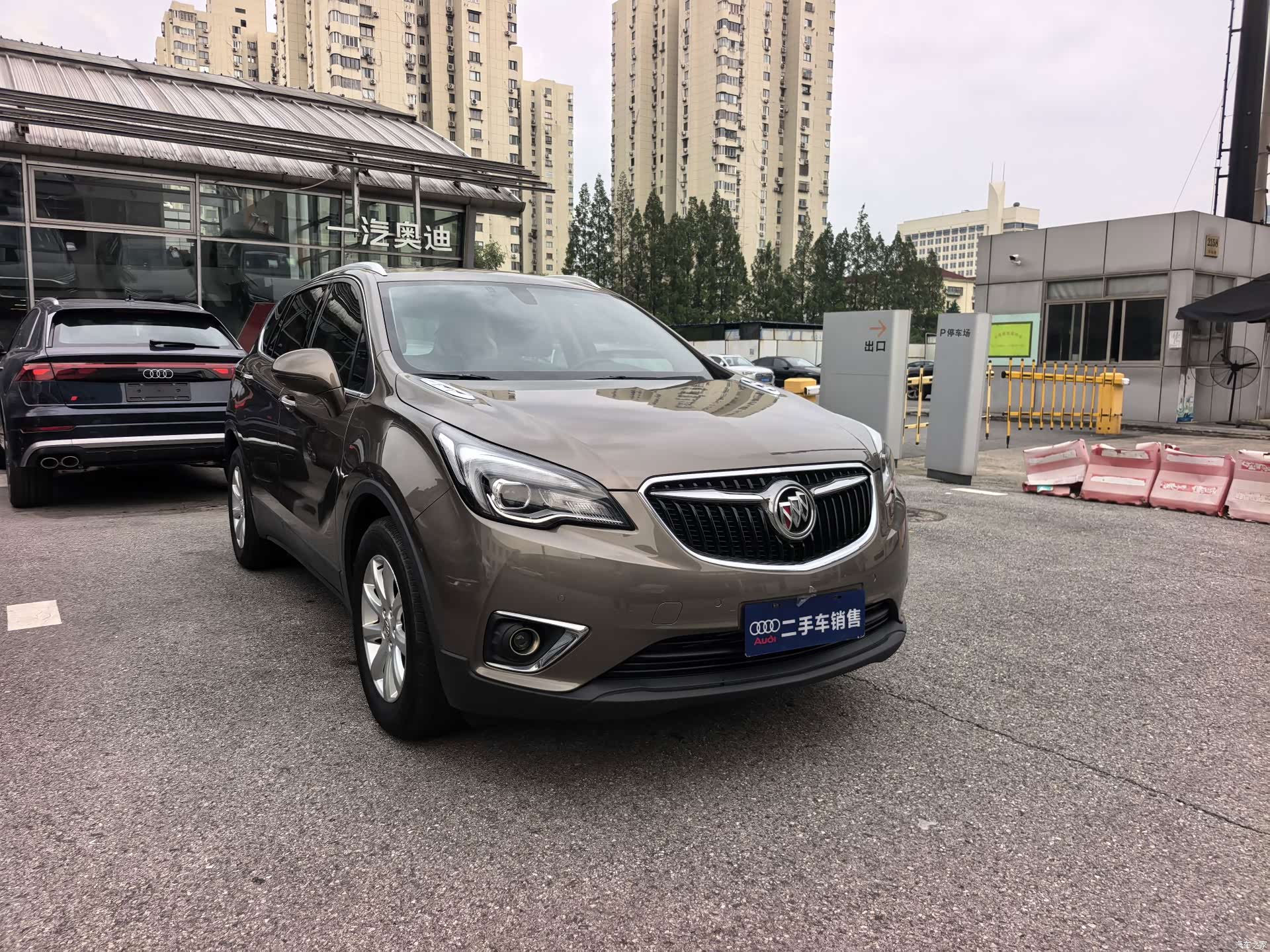 Buick Envision Plus, 2019 все фото