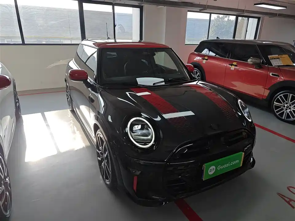 MINI JCW