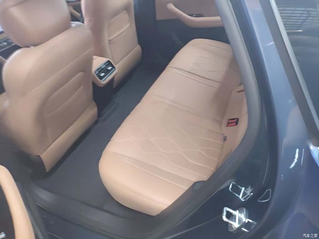 Geely A7, 2025 17