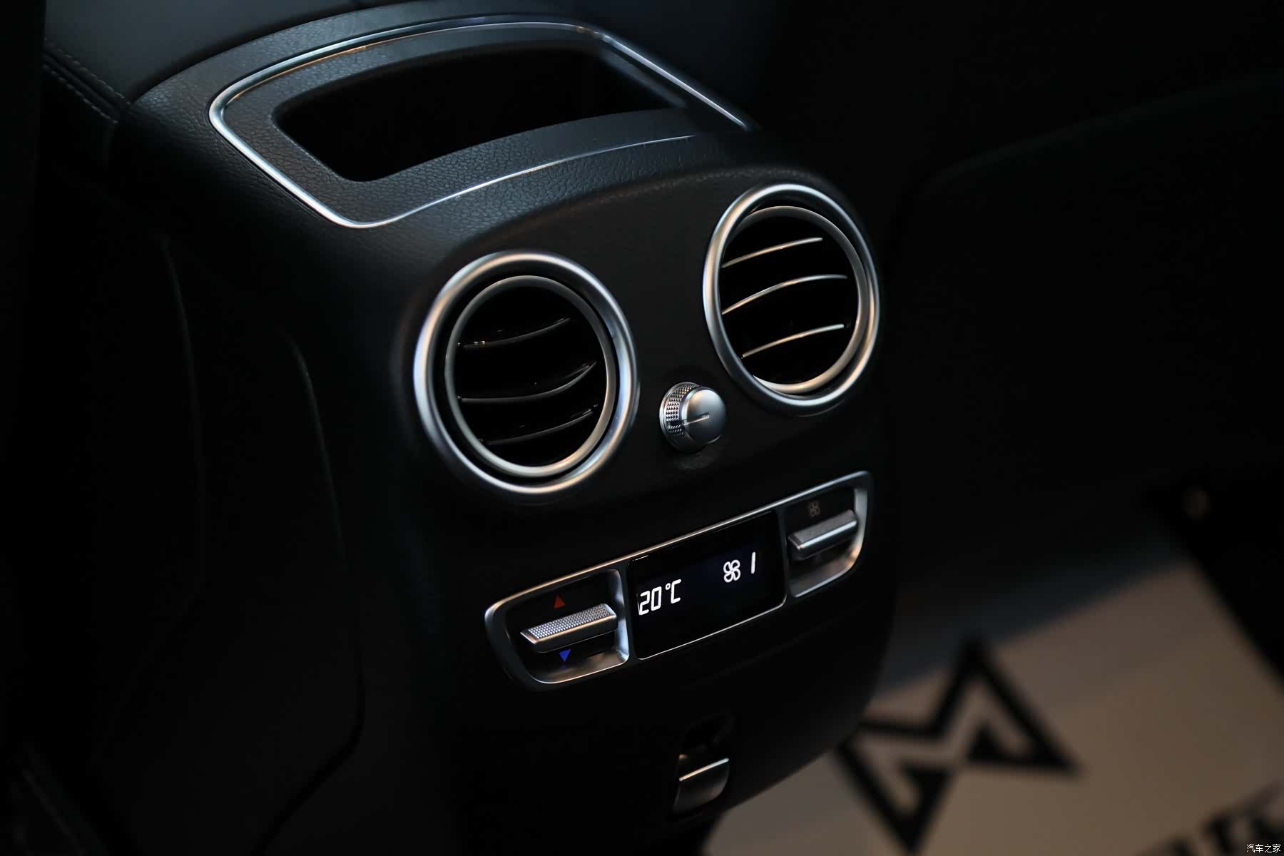 Mercedes-Benz GLC, 2022 11