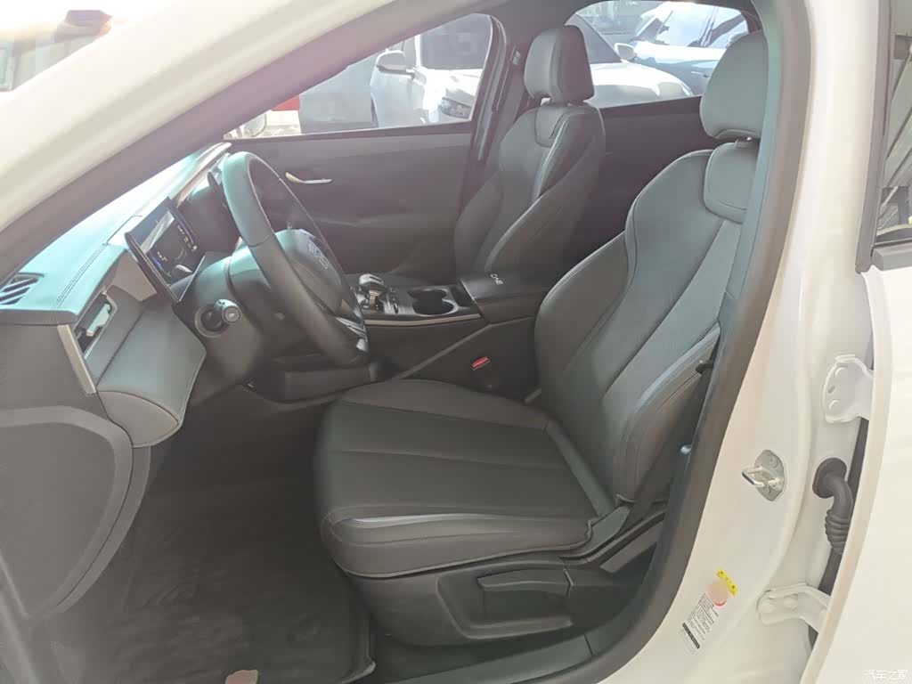 BYD Qin, 2025 14