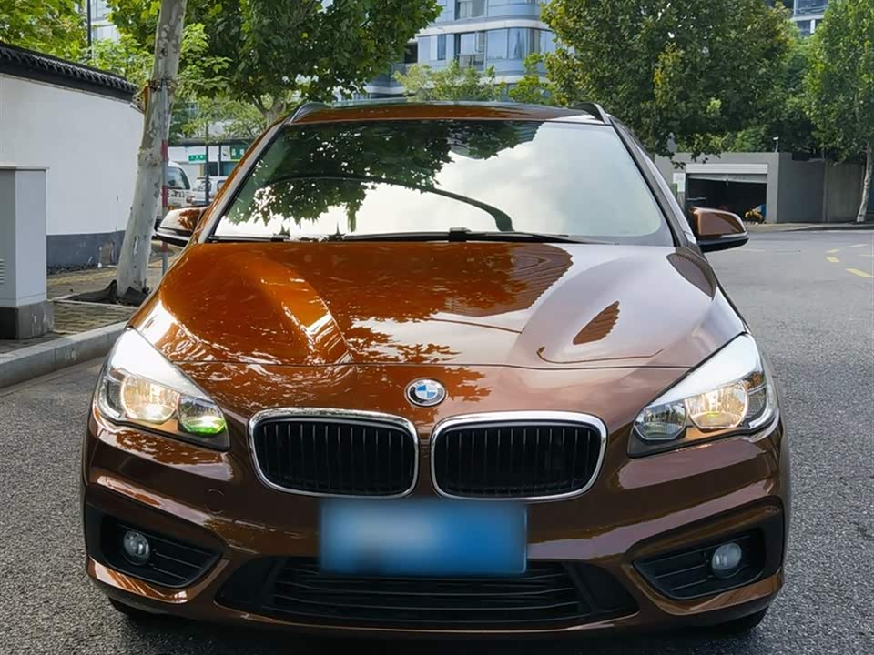 BMW 2 series station wagon