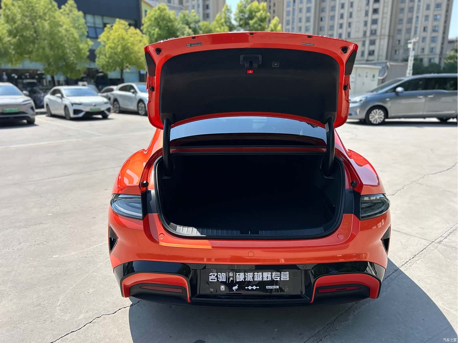 Xiaomi SU7, 2025 23