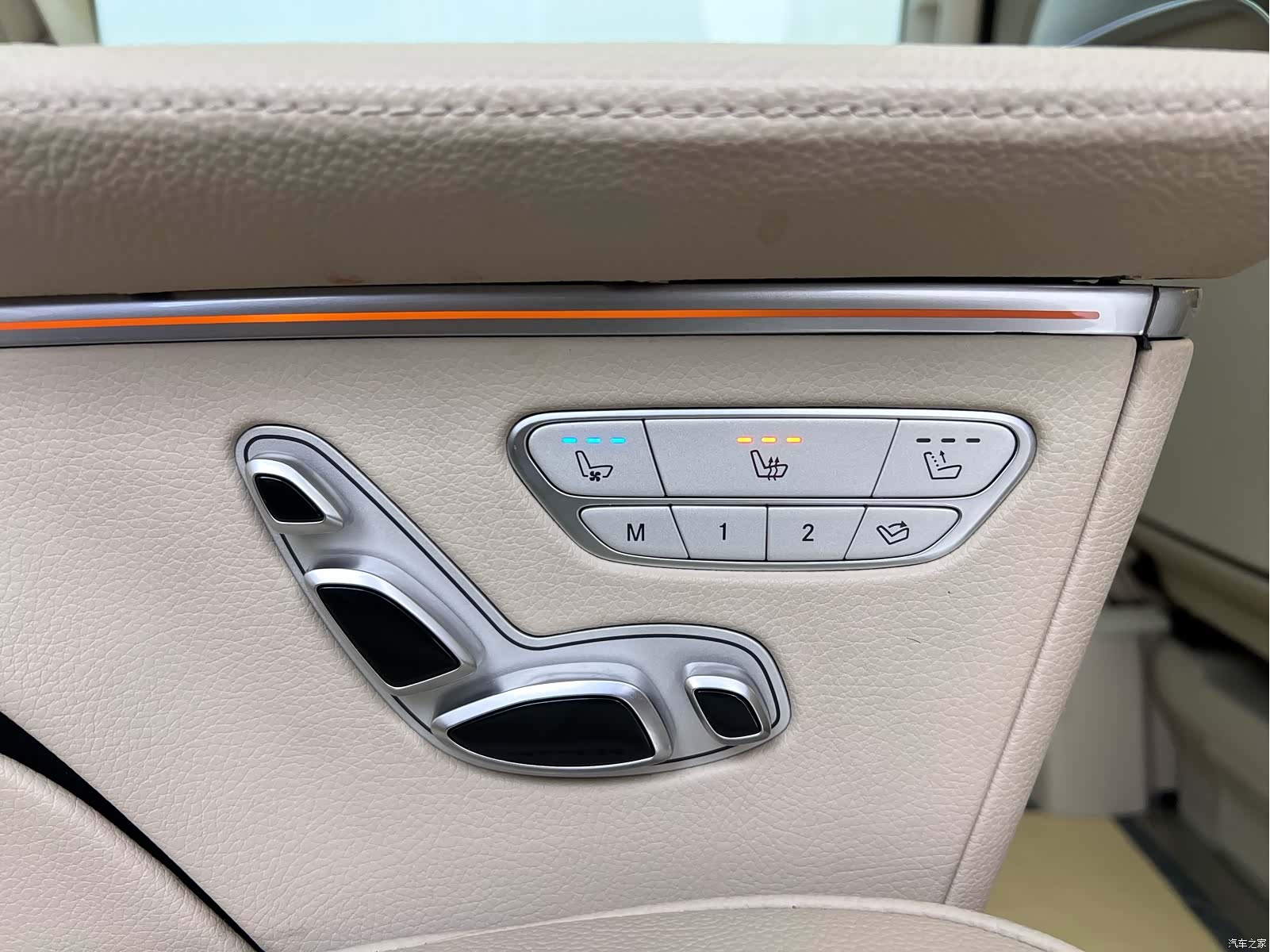 Mercedes-Benz V-Class, 2023 28