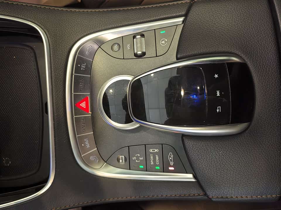 Mercedes-Benz S-class Mercedes-Benz S-class