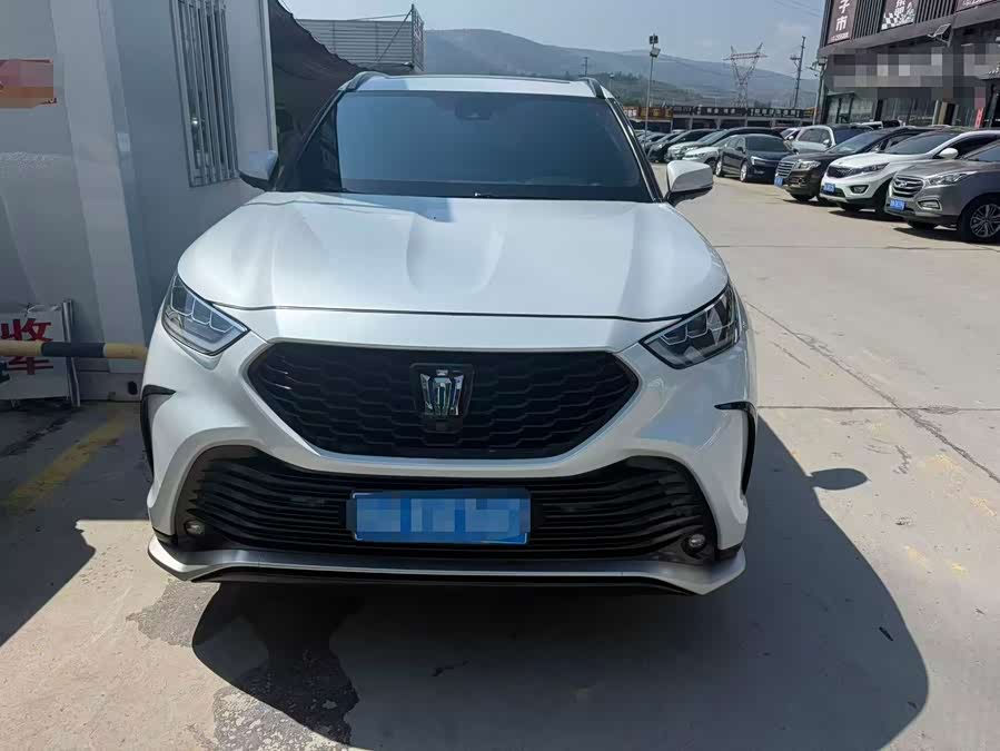 Toyota Crown Kluger 2024, фото 2