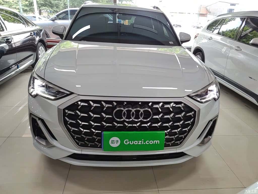 Audi Q3, 2025 3