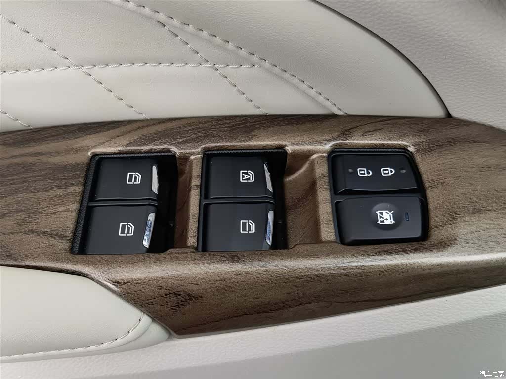 Trumpchi M8, 2018 9