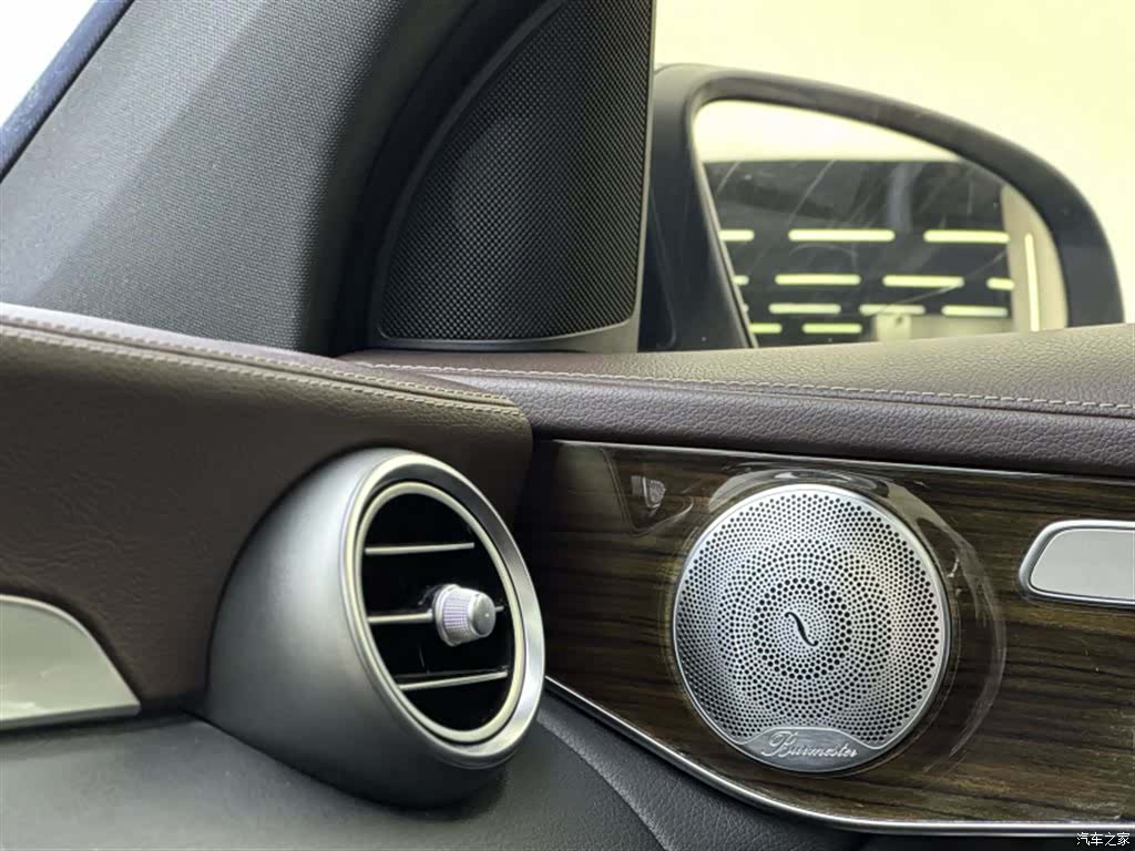 Mercedes-Benz GLC, 2018 13