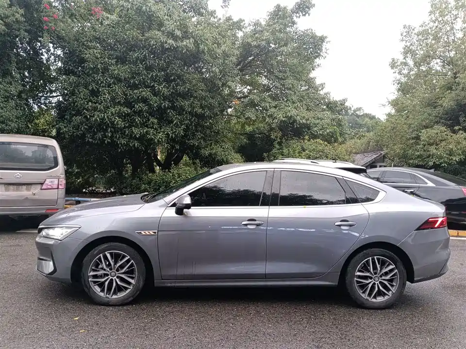 BYD Qin Yuan BYD Qin Yuan